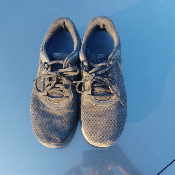 Nike tanjun black shoes 10.5 - Picture 10 of 11